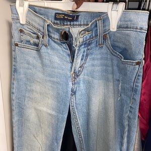 Super Low 524M Levi’s Skinny Jeans. Size 24